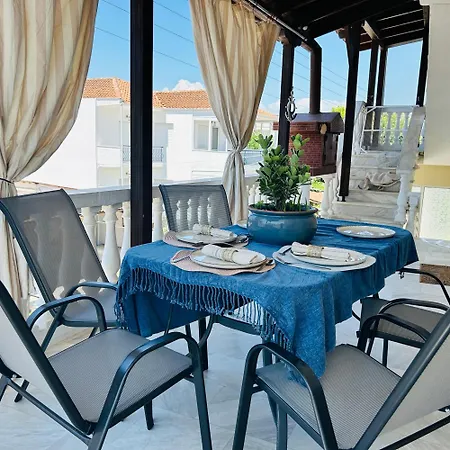 Next To The Beach Apartments Ofrínion Exterior foto