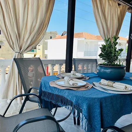 Next To The Beach Apartments Ofrínion Exterior foto